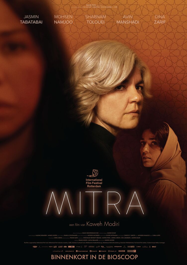 Mitra_ps_1_jpg_sd-low